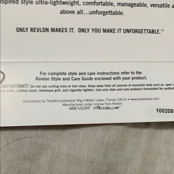 Revlon Brown Layered Hair with Sleek Face-Framing Layers - Picture 5 of 12